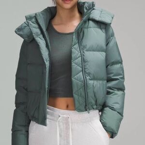 Lululemon Wunder Puff 600-Down-Fill
Cropped Jacket green (sold out) NWOT size 0